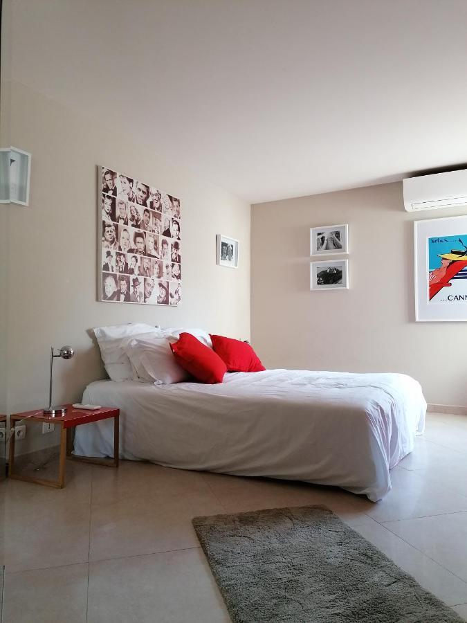 Pousada Villa Les 5 Palmiers Cannes